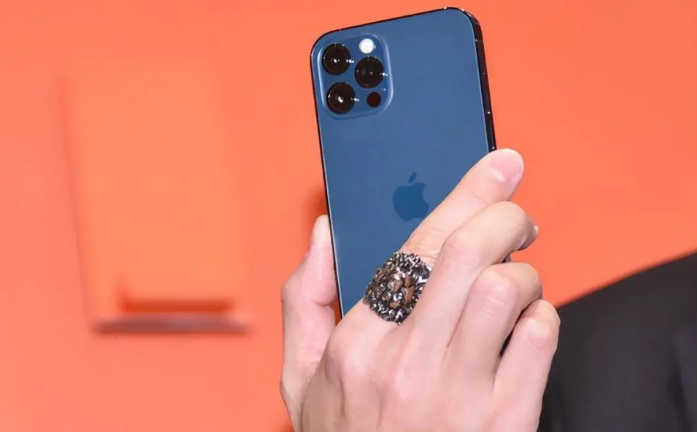 王屋镇苹果手机维修分享iPhone12系列重启方法教程 